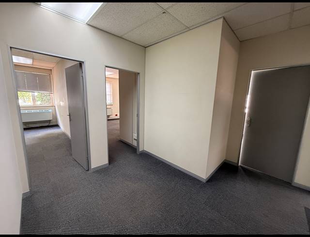 313M² OFFICE TO LET IN RIVIERA